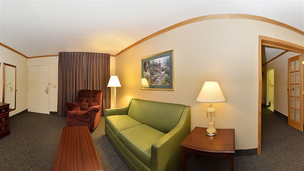 Ramada By Wyndham North Platte Otel Dış mekan fotoğraf